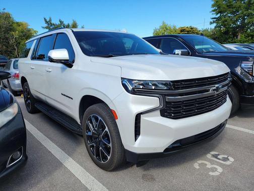 2022 Chevrolet Suburban RST