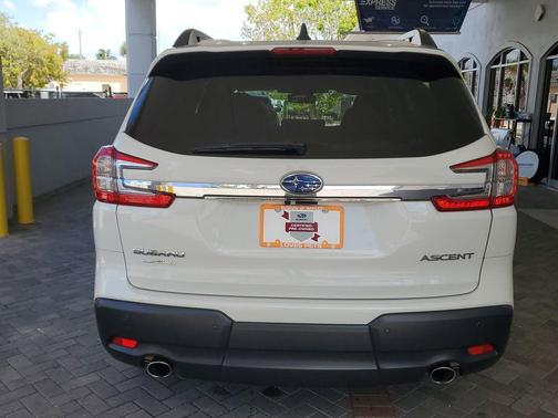 Crystal White Pearl 2023 Subaru Ascent Premium 8-Passenger