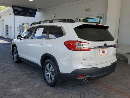 Crystal White Pearl 2023 Subaru Ascent Premium 8-Passenger