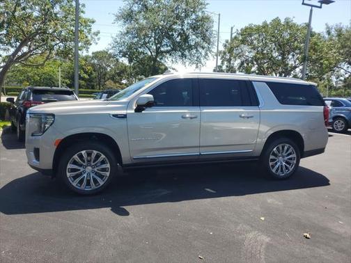 2022 GMC Yukon XL Denali