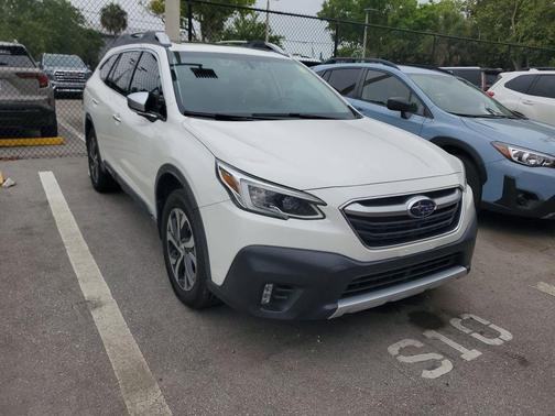 Crystal White Pearl 2020 Subaru Outback Touring XT