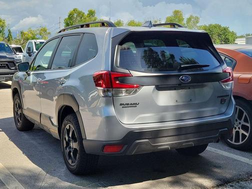 Ice Silver Metallic 2023 Subaru Forester Wilderness