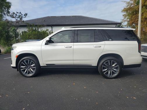 2023 Cadillac Escalade Sport