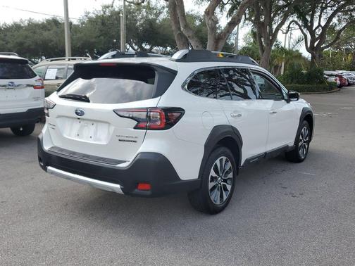 2024 Subaru Outback Touring XT