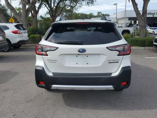 2024 Subaru Outback Touring XT