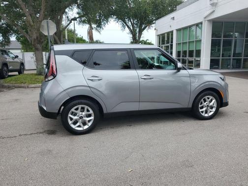 Steel Gray 2023 Kia Soul LX