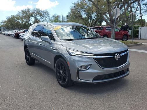 2024 Buick Enclave Essence FWD