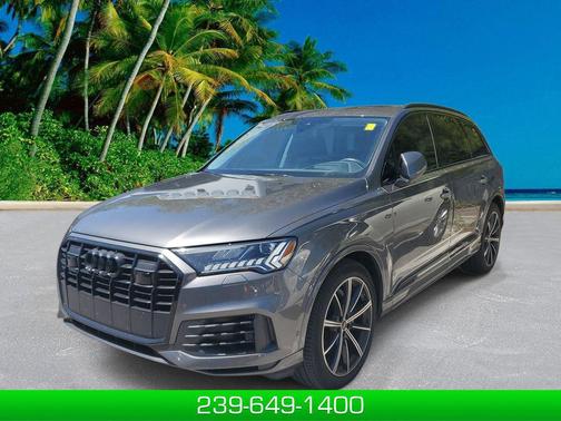 Samurai Gray Metallic 2023 Audi Q7 55 Prestige