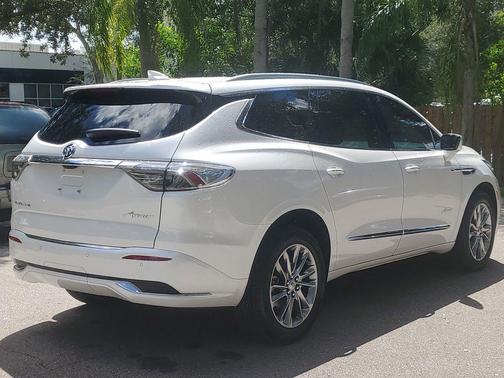 2024 Buick Enclave Avenir FWD