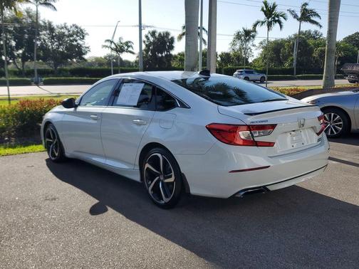 Platinum White Pearl 2022 Honda Accord Sport SE 1.5T