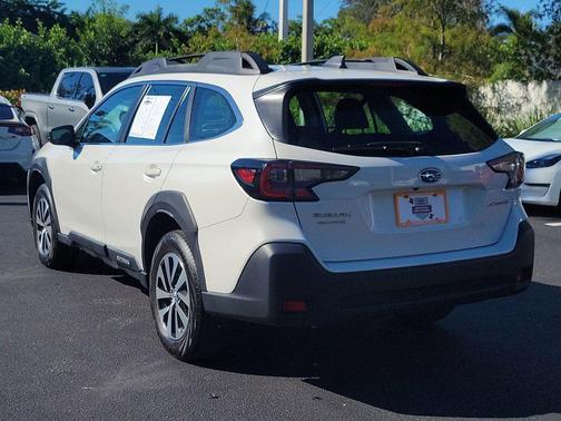 2023 Subaru Outback Base