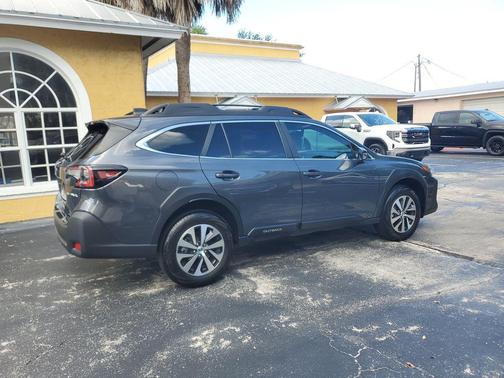 Magnetite Gray Metallic 2024 Subaru Outback Premium