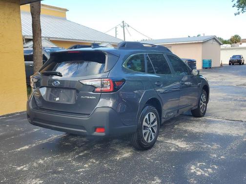 Magnetite Gray Metallic 2024 Subaru Outback Premium