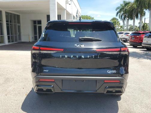Mineral Black 2023 INFINITI QX60 Pure