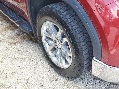 Red Quartz Tintcoat 2020 GMC Sierra 1500 SLT