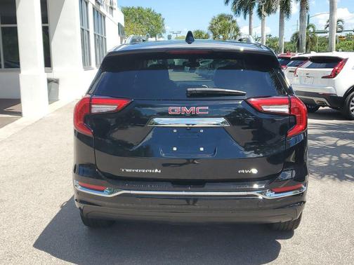 Ebony Twilight Metallic 2022 GMC Terrain Denali
