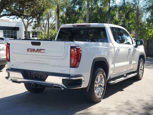 2022 GMC Sierra 1500 SLT