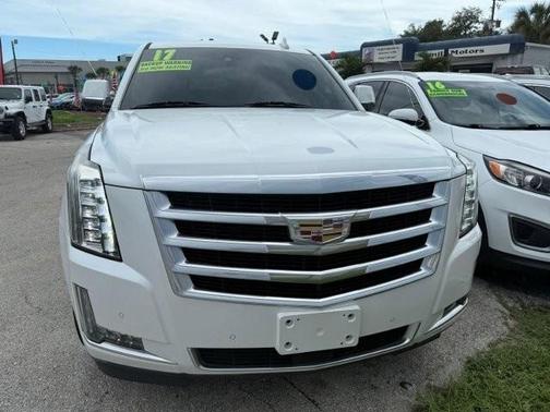 2017 Cadillac Escalade ESV Luxury