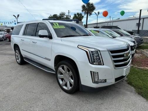 2017 Cadillac Escalade ESV Luxury