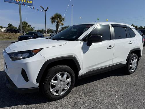 White 2022 Toyota RAV4 LE