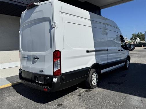 2022 Ford Transit-350 Base