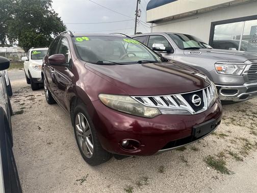 Burgundy 2009 Nissan Murano LE
