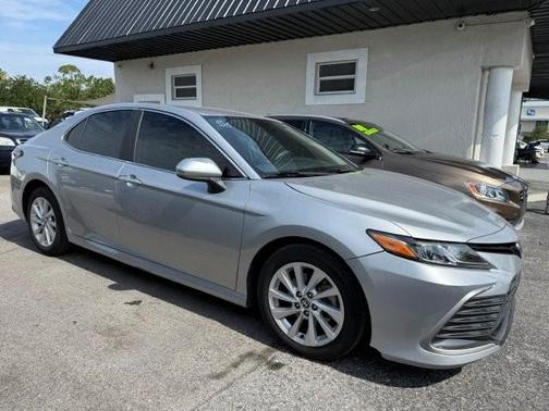 Celestial Silver Metallic 2022 Toyota Camry LE