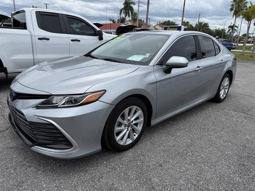 Celestial Silver Metallic 2022 Toyota Camry LE