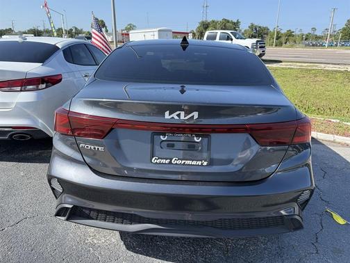 Grey 2024 Kia Forte LXS