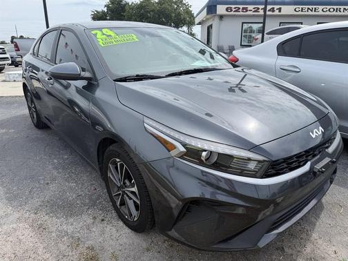 Grey 2024 Kia Forte LXS