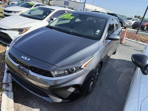 Grey 2024 Kia Forte LXS