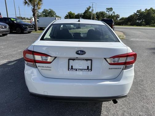 2019 Subaru Impreza 2.0i