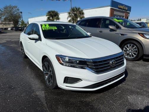 2022 Volkswagen Passat 2.0T SE