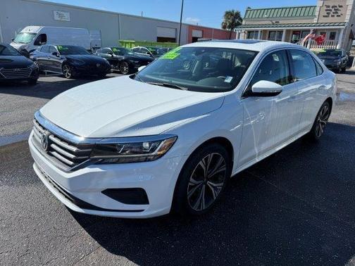 2022 Volkswagen Passat 2.0T SE