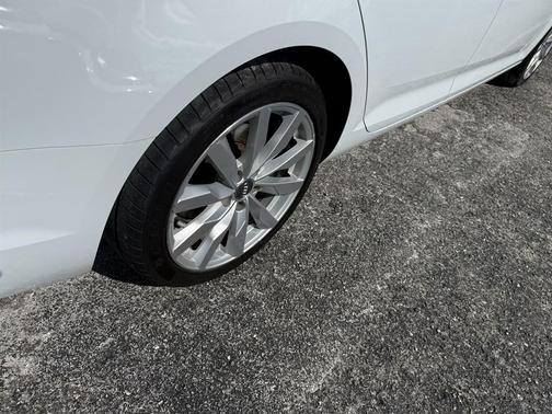 2017 Audi A4 2.0T Premium