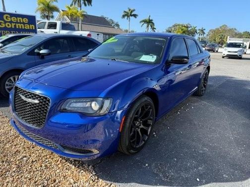 2019 Chrysler 300 Touring