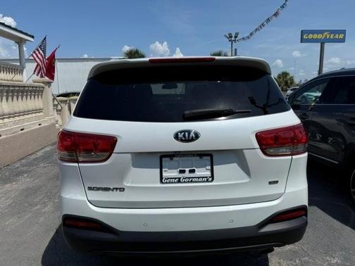 2016 Kia Sorento LX