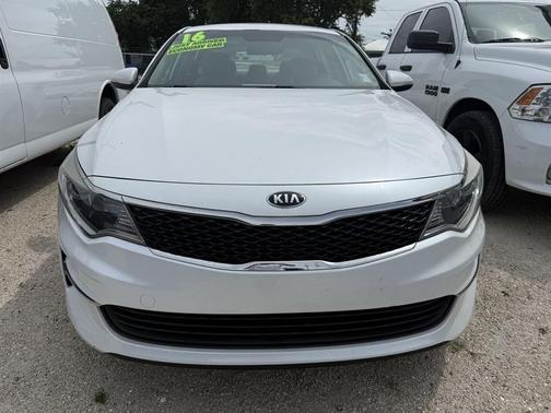Snow White Pearl 2016 Kia Optima LX