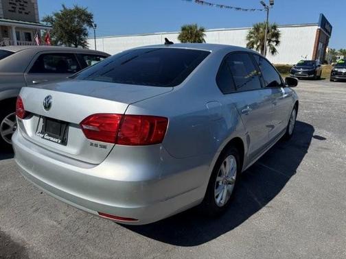 2011 Volkswagen Jetta SE