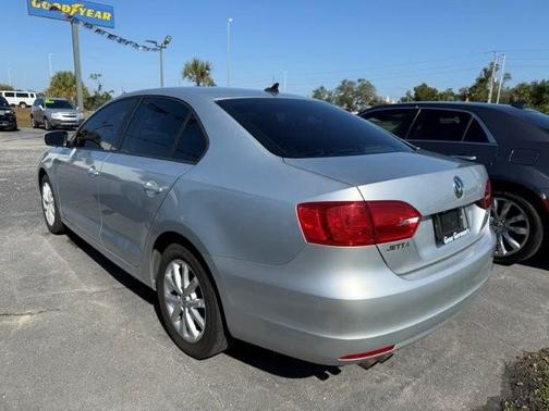2011 Volkswagen Jetta SE