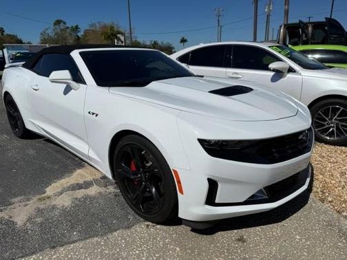 2022 Chevrolet Camaro RWD Convertible LT1
