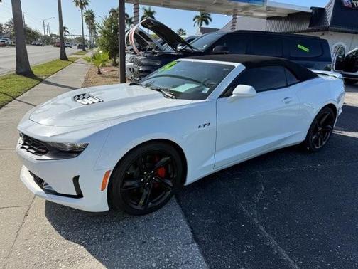 2022 Chevrolet Camaro RWD Convertible LT1