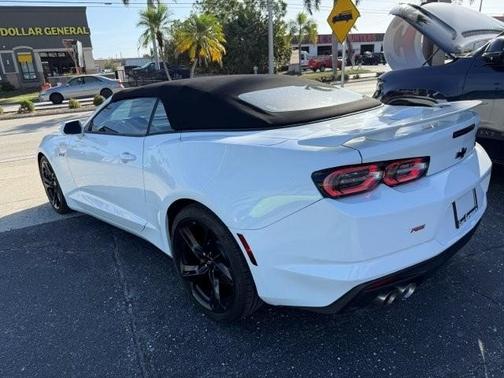 2022 Chevrolet Camaro RWD Convertible LT1
