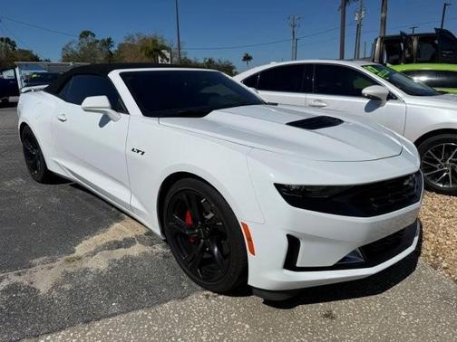 2022 Chevrolet Camaro RWD Convertible LT1
