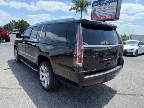2016 Cadillac Escalade ESV Luxury