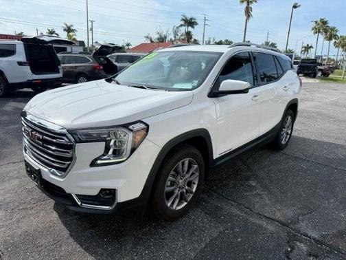 2023 GMC Terrain SLT