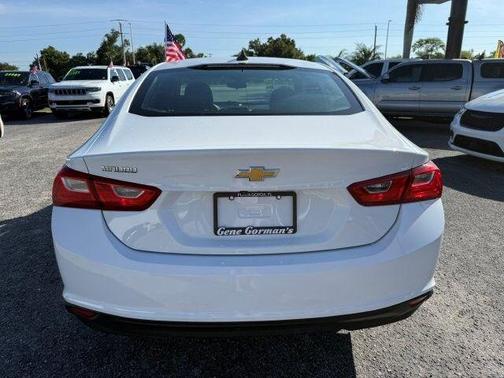 Summit White 2024 Chevrolet Malibu 1LS