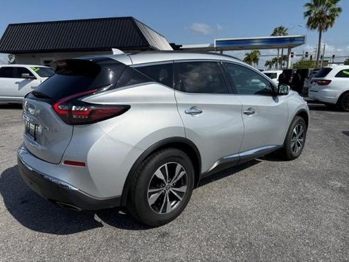 Brilliant Silver Metallic 2023 Nissan Murano SV Intelligent AWD