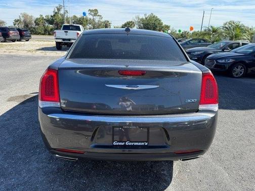 2019 Chrysler 300 Limited