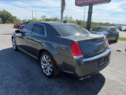 2019 Chrysler 300 Limited